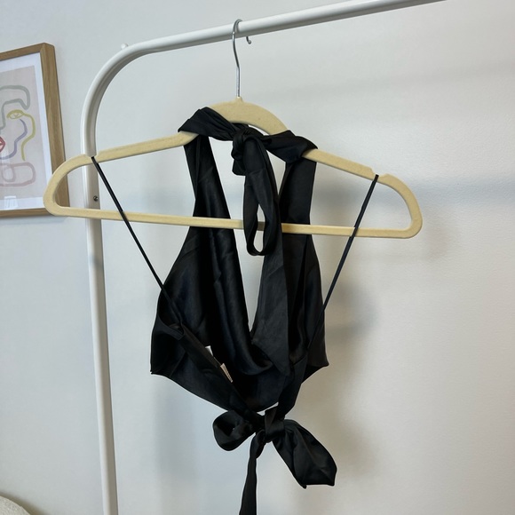 Charcoal Clothing Silky Black Halter Top size US 4 - Picture 5 of 6